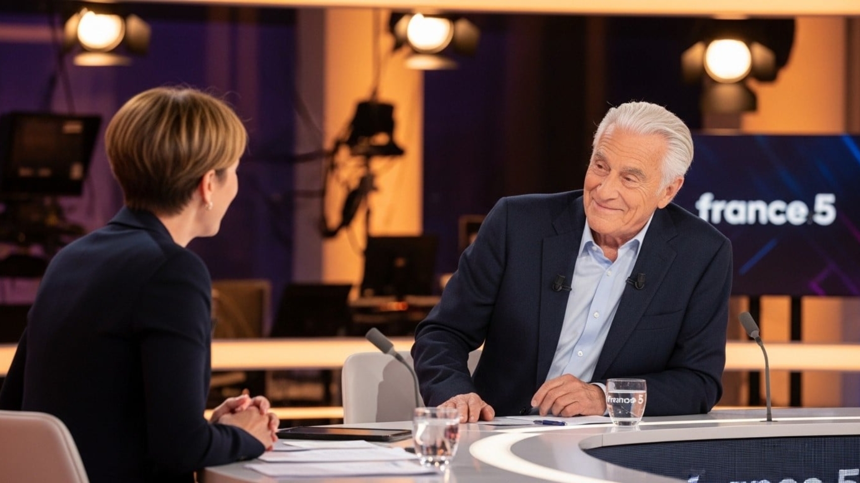 pierre-lescure-revient-triomphant-dans-c-a-vous